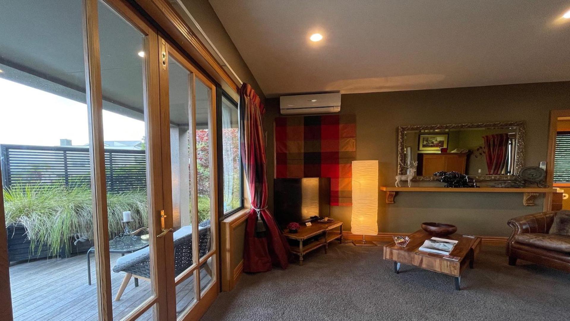 אגם טאופו The Flying Trout Boutique Lodge מראה חיצוני תמונה